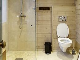 10 Person Holiday Home in Tjorhom