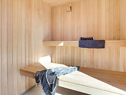 Spacious Retreat Near Beach - By Traum Ferienwohnungen