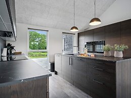 Spacious Retreat Near Beach - By Traum Ferienwohnungen