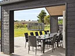 Spacious Retreat Near Beach - By Traum Ferienwohnungen