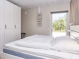 5 Star Holiday Home in Oster Assels