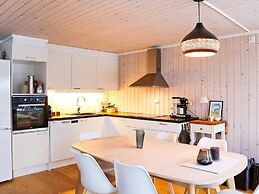 8 Person Holiday Home in Risor-by Traum