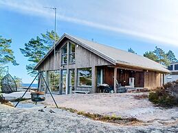 8 Person Holiday Home in Risor-by Traum