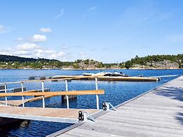 8 Person Holiday Home in Risor-by Traum