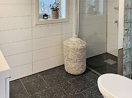 10 Person Holiday Home in Lindesnes