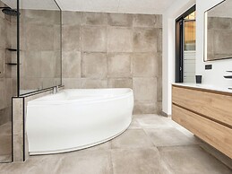 Luxury Lakeside Retreat - By Traum Ferienwohnungen