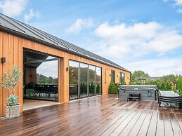 Luxury Lakeside Retreat - By Traum Ferienwohnungen