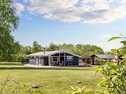 6 Person Holiday Home in Roslev