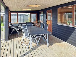 6 Person Holiday Home in Hadsund