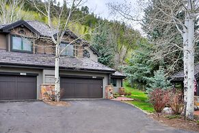 Exquisite, Private Mountain Home Retreat 4 Bedroom Home by RedAwning