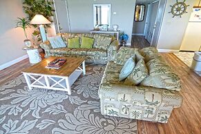 Harbour Island 306l 2 Bedroom Condo by RedAwning