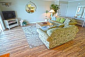 Harbour Island 306l 2 Bedroom Condo by RedAwning