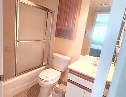 Harbour Island 306l 2 Bedroom Condo by RedAwning