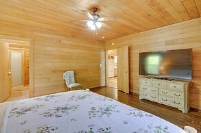 Peaceful Country Home < 5 Mi to Lake Cumberland