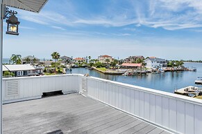 Hernando Beach Home on Dolphin Cove: Dock & Kayaks