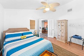 Hernando Beach Home on Dolphin Cove: Dock & Kayaks