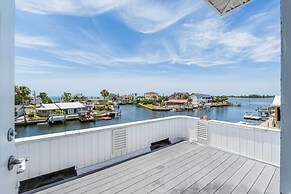 Hernando Beach Home on Dolphin Cove: Dock & Kayaks