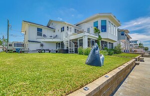 Hernando Beach Home on Dolphin Cove: Dock & Kayaks