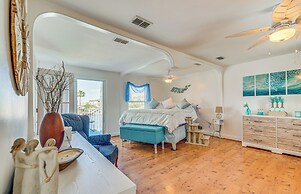 Hernando Beach Home on Dolphin Cove: Dock & Kayaks