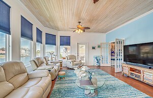 Hernando Beach Home on Dolphin Cove: Dock & Kayaks