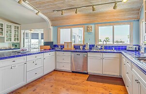 Hernando Beach Home on Dolphin Cove: Dock & Kayaks