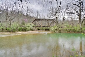 Tennessee Riverside Retreat: Shared Fire Pit!