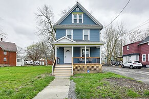 Charming Home - 2 Mi to Niagara Falls State Park!