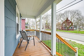 Charming Home - 2 Mi to Niagara Falls State Park!