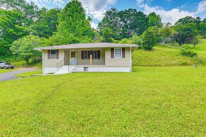 Home w/ Bunkroom: 2 Mi to Hatfield & Mccoy Trail
