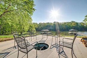 Beautiful Kentucky Lake Getaway w/ Dock & Deck!