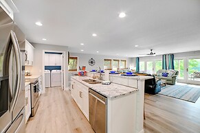 Beautiful Kentucky Lake Getaway w/ Dock & Deck!