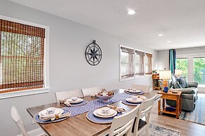 Beautiful Kentucky Lake Getaway w/ Dock & Deck!