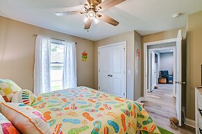 Beautiful Kentucky Lake Getaway w/ Dock & Deck!