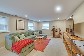 Modern Urbana Home: 2 Mi to University of Illinois