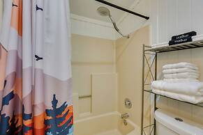 Cozy La Veta Condo: Walk to Cuchara Mountain Park!
