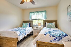 Englewood Home w/ Saltwater Pool: 6 Mi to Beach!