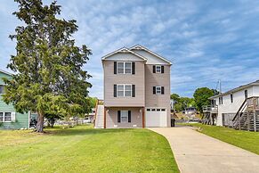 Tranquil Outer Banks Home: Dock & Community Pool!