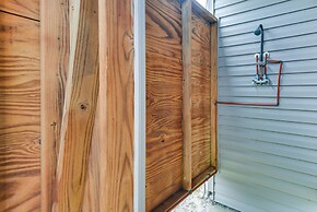 Tranquil Outer Banks Home: Dock & Community Pool!