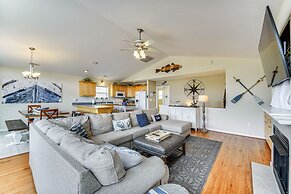 Tranquil Outer Banks Home: Dock & Community Pool!