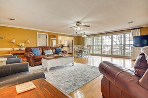 Lakefront Leesburg Home w/ Private Dock & Ramp!