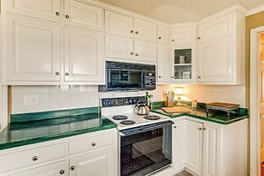 Lakefront Leesburg Home w/ Private Dock & Ramp!