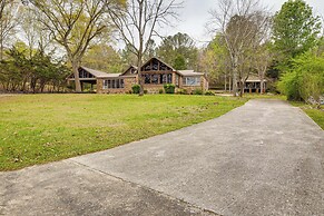 Lakefront Leesburg Home w/ Private Dock & Ramp!