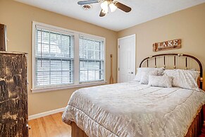 Lakefront Leesburg Home w/ Private Dock & Ramp!