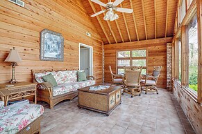 Lakefront Leesburg Home w/ Private Dock & Ramp!