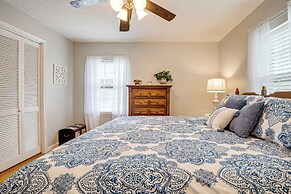 Lakefront Leesburg Home w/ Private Dock & Ramp!