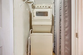 Lakefront Leesburg Home w/ Private Dock & Ramp!