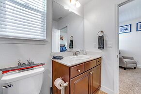Wwii Aviation-themed Apt in Sparks: Near Parks!