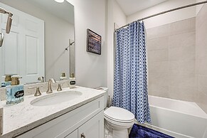 Pet-friendly Naples Home w/ Resort-style Pool