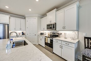 Pet-friendly Naples Home w/ Resort-style Pool