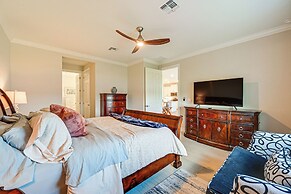 Pet-friendly Naples Home w/ Resort-style Pool